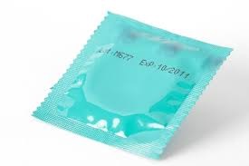 immagine preservativo confezionato
