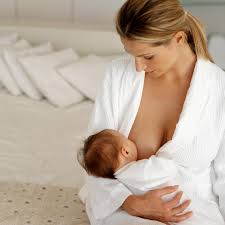 mamma durante l'allattamento al seno