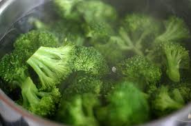 immagine di broccoli cotti al vapore
