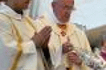 leggi tutto l'articolo Papa Francesco celebra messa nella piazza della mangiatoia - Rai News Papa Francesco celebra messa nella piazza della mangiatoia - Rai News