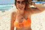 In bikini dopo 3 gravidanze: Sono fiera delle mie smagliature (FOTO) - Donna Fanpage