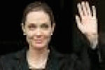leggi tutto l'articolo Psicosi-Jolie: Dottore mi tolga il seno - TGCOM Psicosi-Jolie: Dottore mi tolga il seno - TGCOM