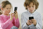 Sindrome occhio secco da smartphone, rischio per i bambini