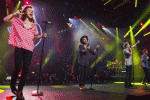 Teenager urla al concerto dei One Direction: le collassano i polmoni
