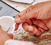 leggi tutto l'articolo Arriva la "pillola digitale", un sensore avvertirà il medico se non la prendi Arriva la "pillola digitale", un sensore avvertirà il medico se non la prendi