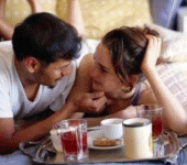leggi tutto l'articolo Nove regole per iniziare la giornata nel modo giusto: dalla colazione alla luce Nove regole per iniziare la giornata nel modo giusto: dalla colazione alla luce