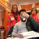 Fotografo aggredito dai parenti del medico in viaggio su nave in ... - Corriere della Sera