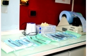 Ferri chirurgici per trattamento dentistico